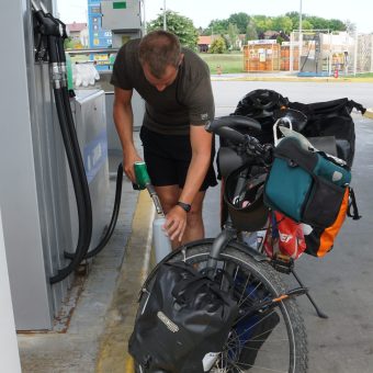 15602E80-1042-4587-9F32-71F60160973A