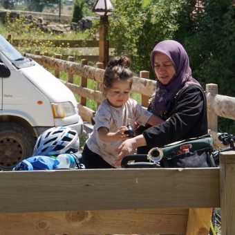 3AEEDC6E-66BA-4967-AFC5-6FB085BFA224