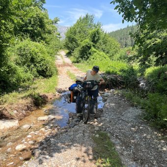 6D56C792-CA2A-4610-B923-F7372B208F61